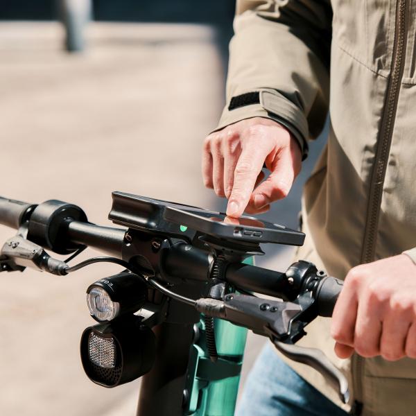 Fidlock Handlebar Base Flex + Uni Phone Patch Bundle